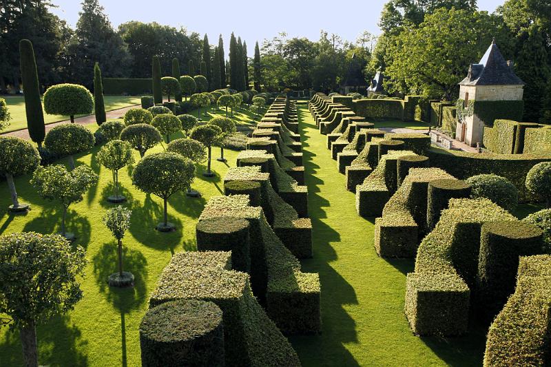 Aquitanien (47).jpg - LES JARDINS DU MANOIR D'EYRIGNAC-PERIGORD-FRANCE-AOUT 2009-PHOTO: ERIC SANDER (ericsander.com)